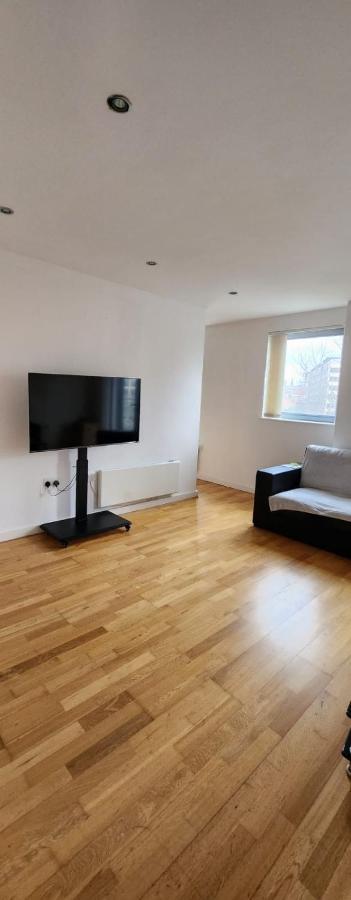 Shared Apartment - Walking From Leeds City Center Esterno foto