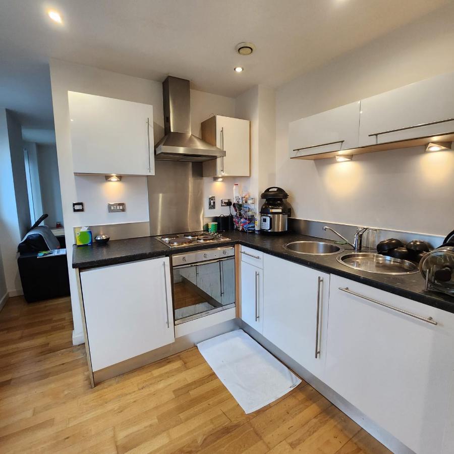 Shared Apartment - Walking From Leeds City Center Esterno foto