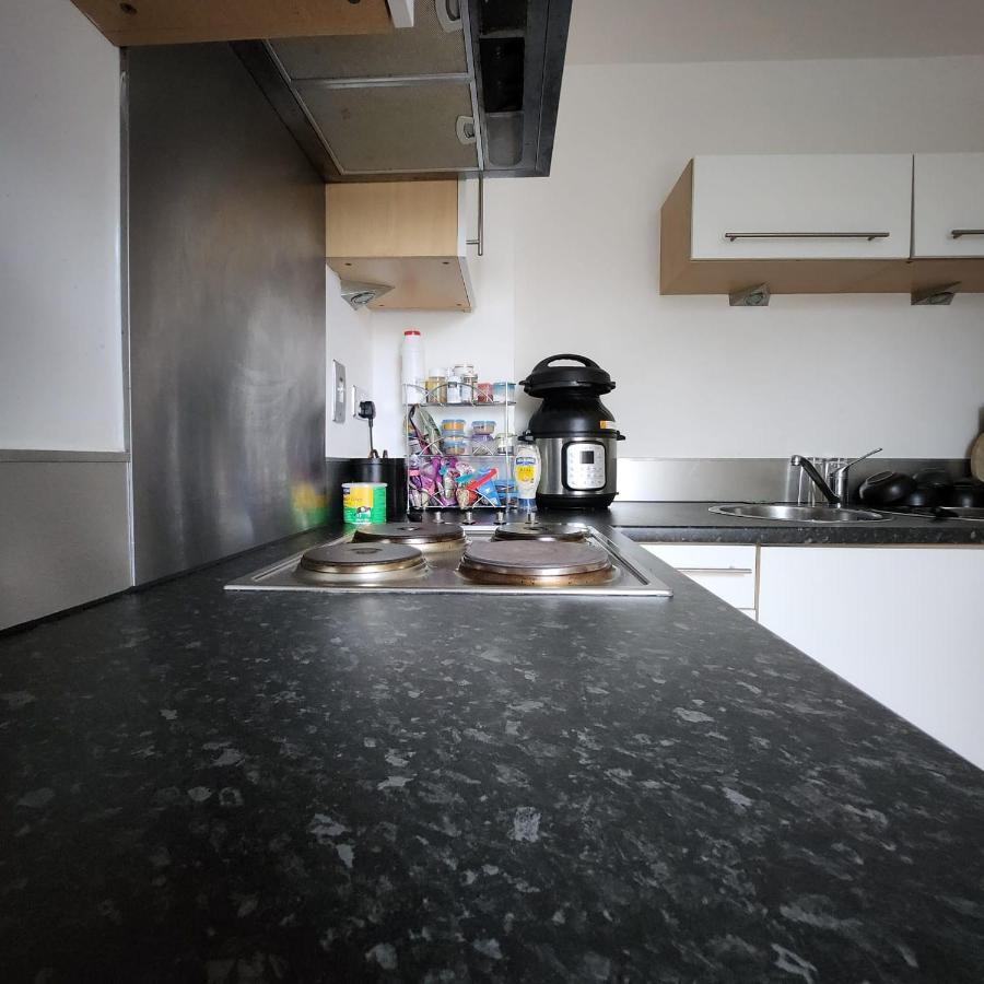 Shared Apartment - Walking From Leeds City Center Esterno foto