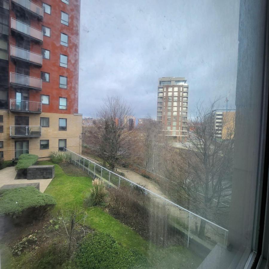 Shared Apartment - Walking From Leeds City Center Esterno foto