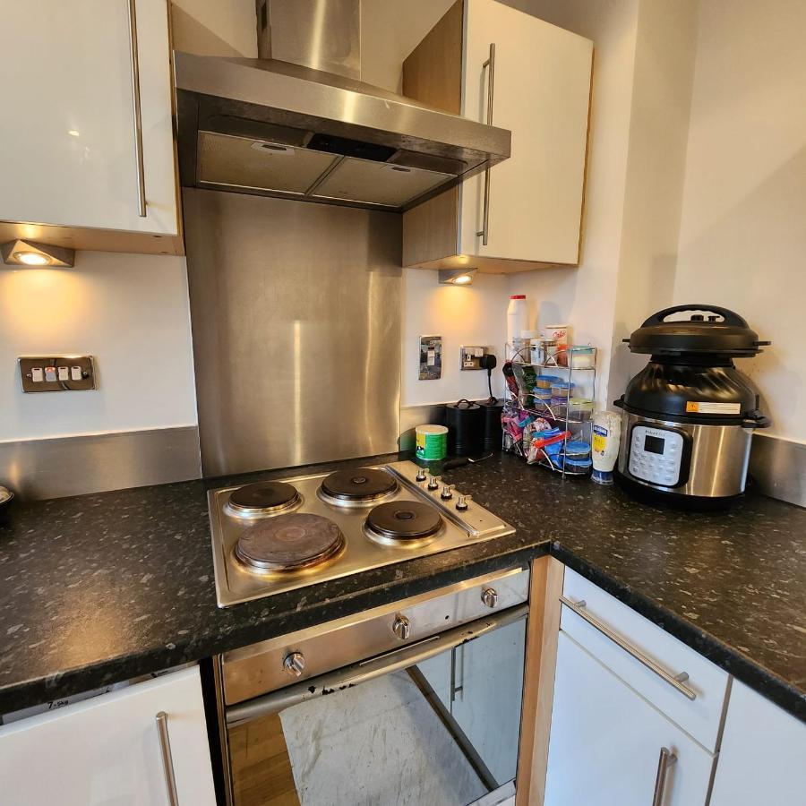 Shared Apartment - Walking From Leeds City Center Esterno foto