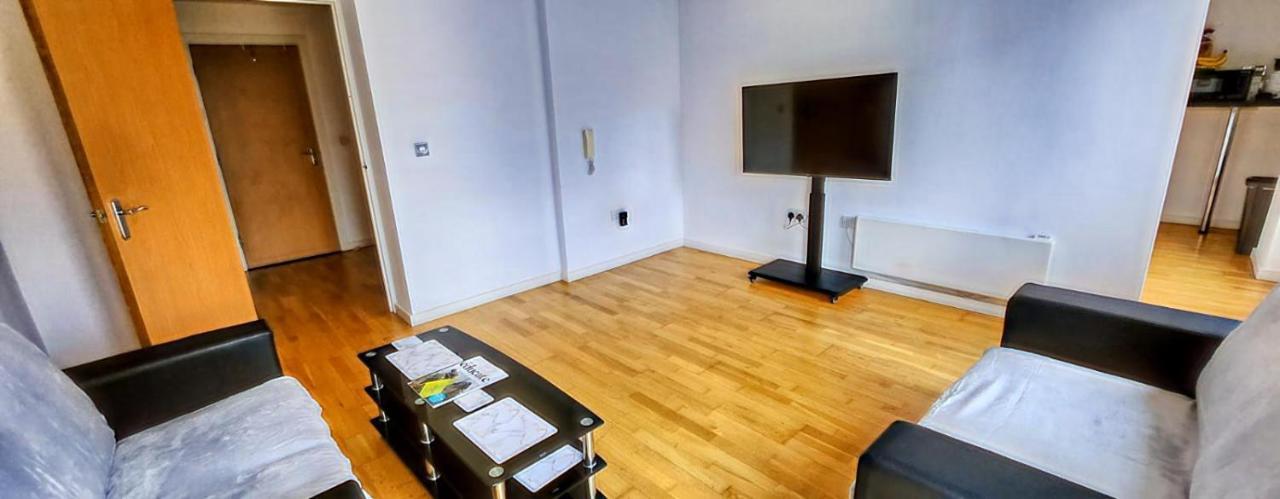 Shared Apartment - Walking From Leeds City Center Esterno foto